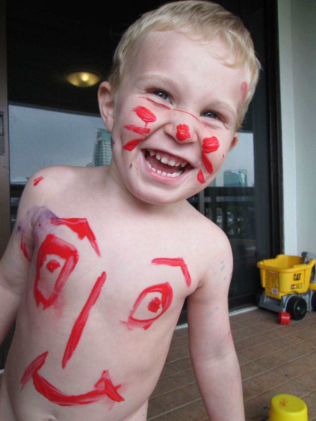 1015216_10152905338780006_1435295104_o